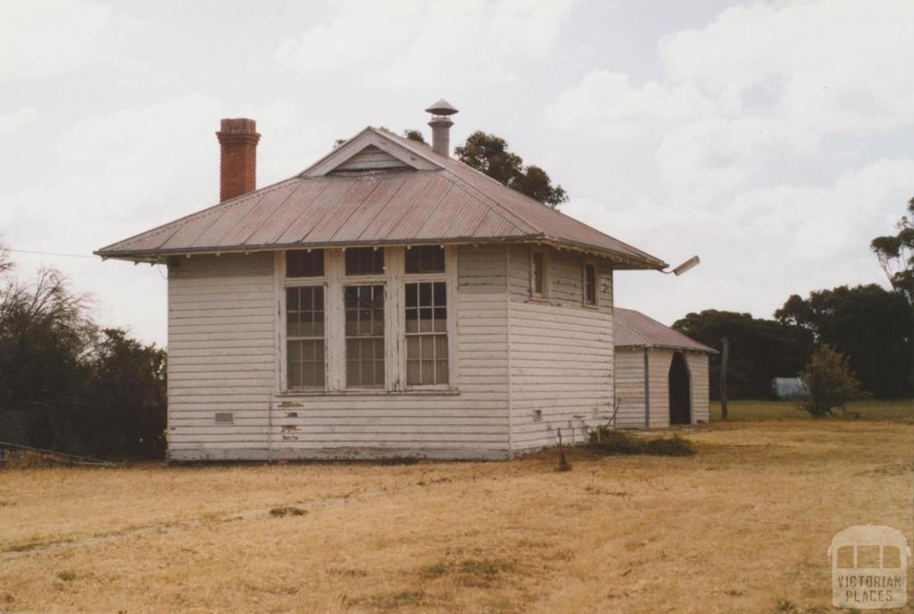 Mincha school (closed), 2007