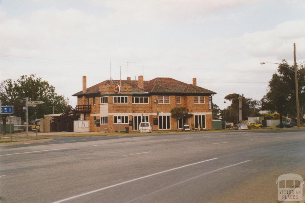 Gunbower Hotel, 2007