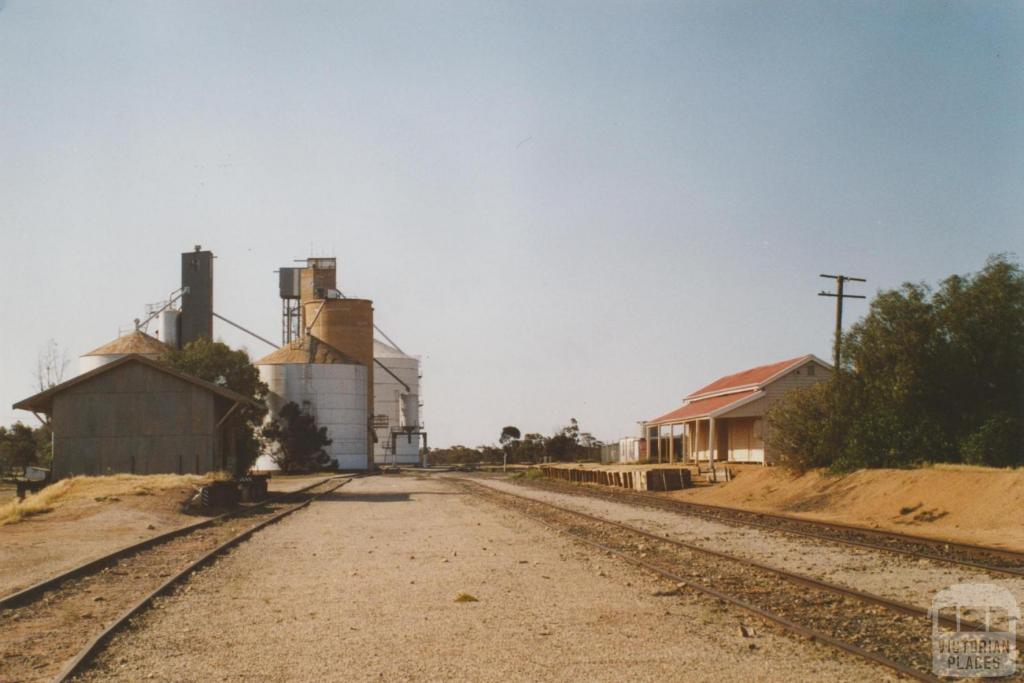 Manangatang railway station, 2007