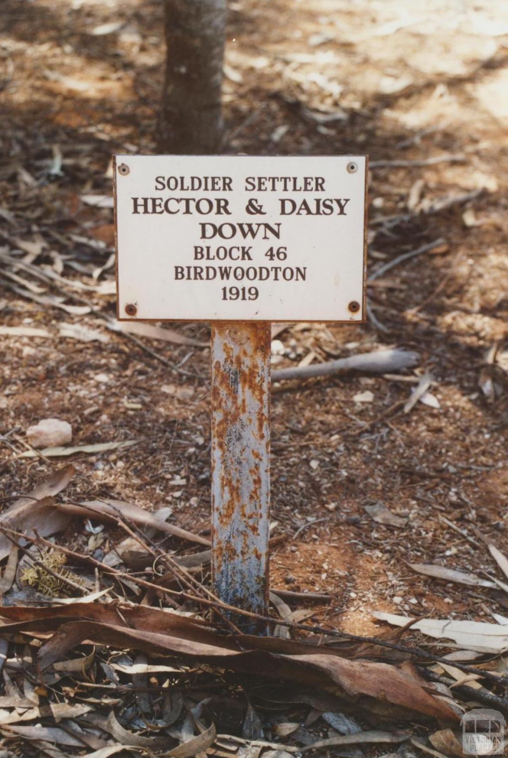 Marker at Merbein memorial garden, 2007