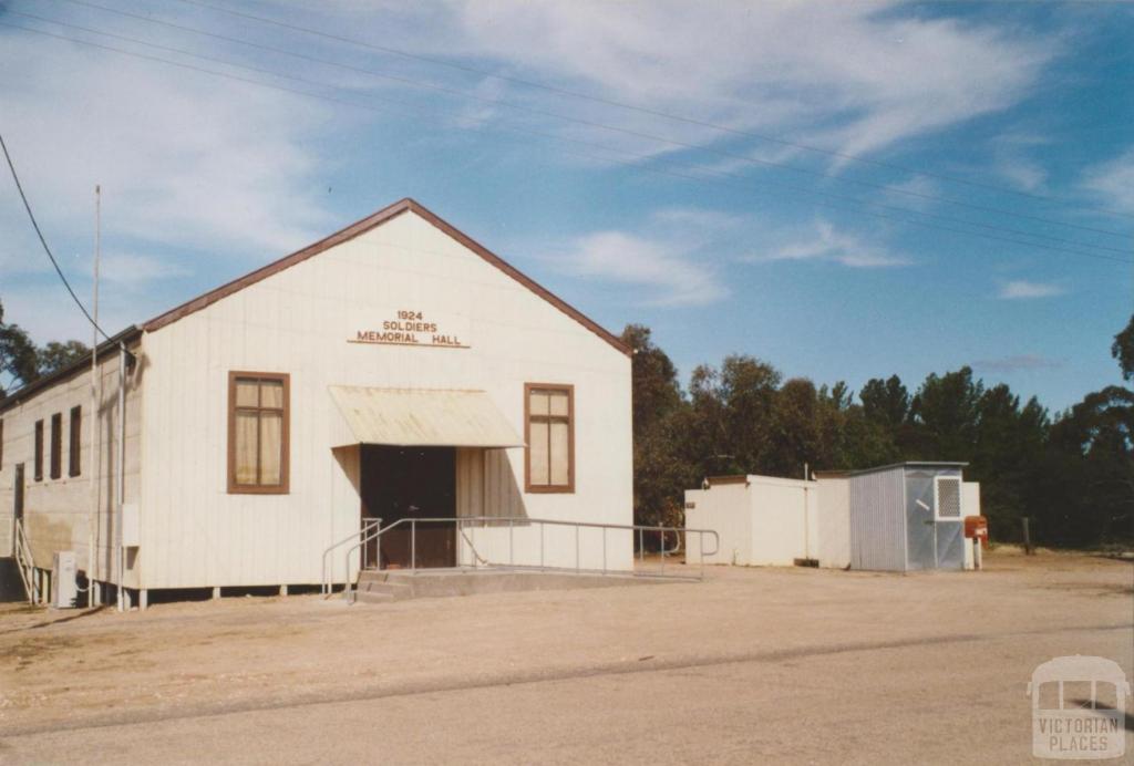 Cowangie memorial hall, 2007