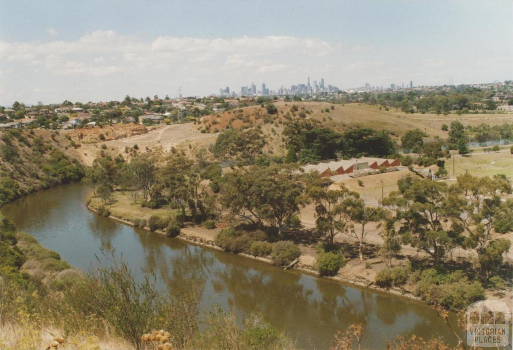 View from Lily Street, Avondale Heights, 2008