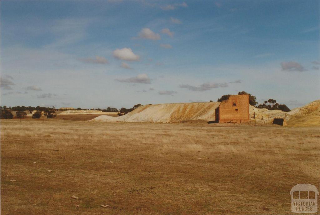 Another mine 1 km from Hepburn Estate Mine toward Clunes, 2008