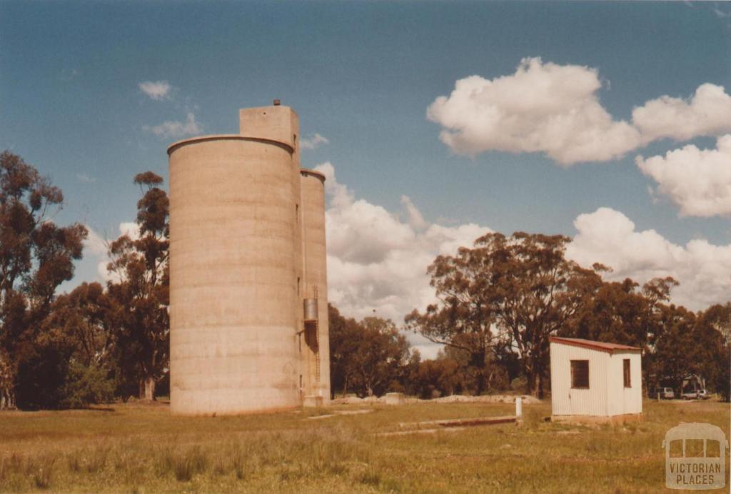 Shelbourne silos at former railway station site, 2009