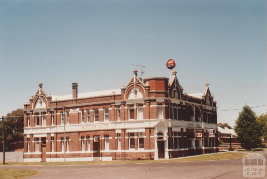 Bowmans Hotel, Swanston Street, Terang, 2009