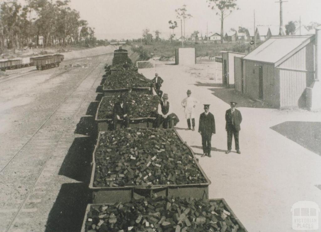 First train load of briquettes, Yallourn, 1925