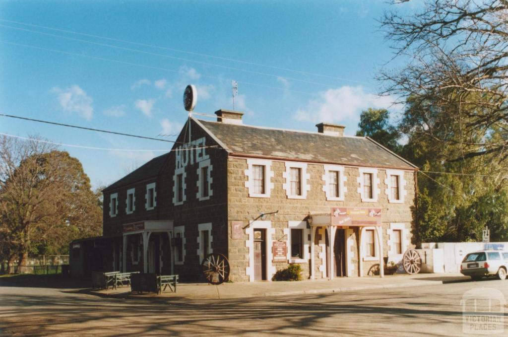 Inverleigh Hotel