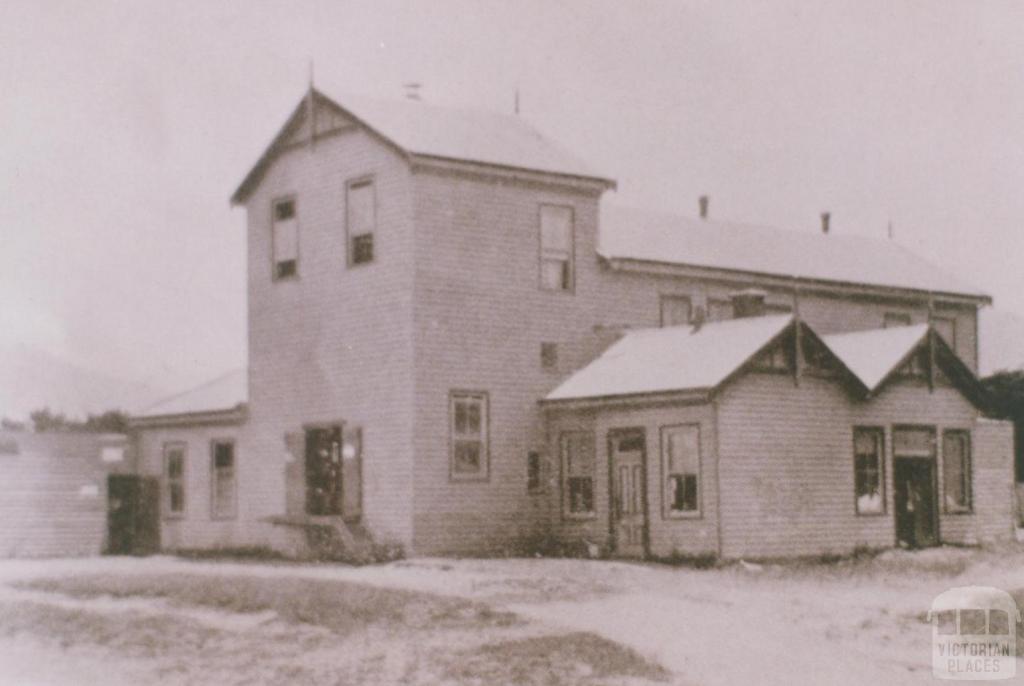 Apollo Bay butter factory, 1934