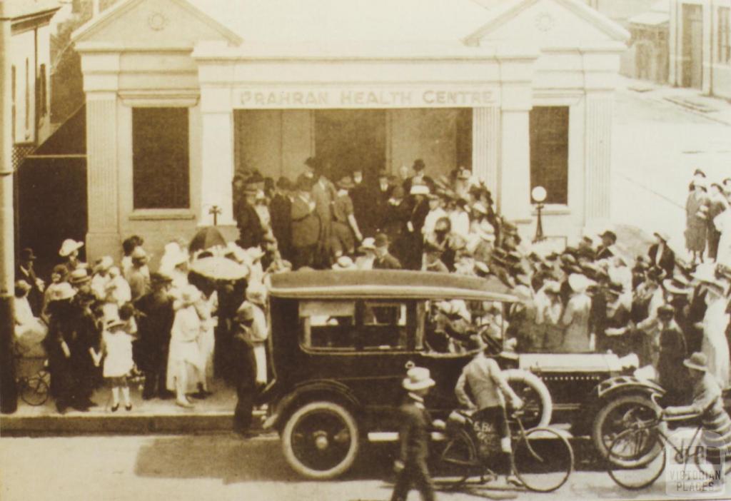 Opening Prahran Health Centre, 1924