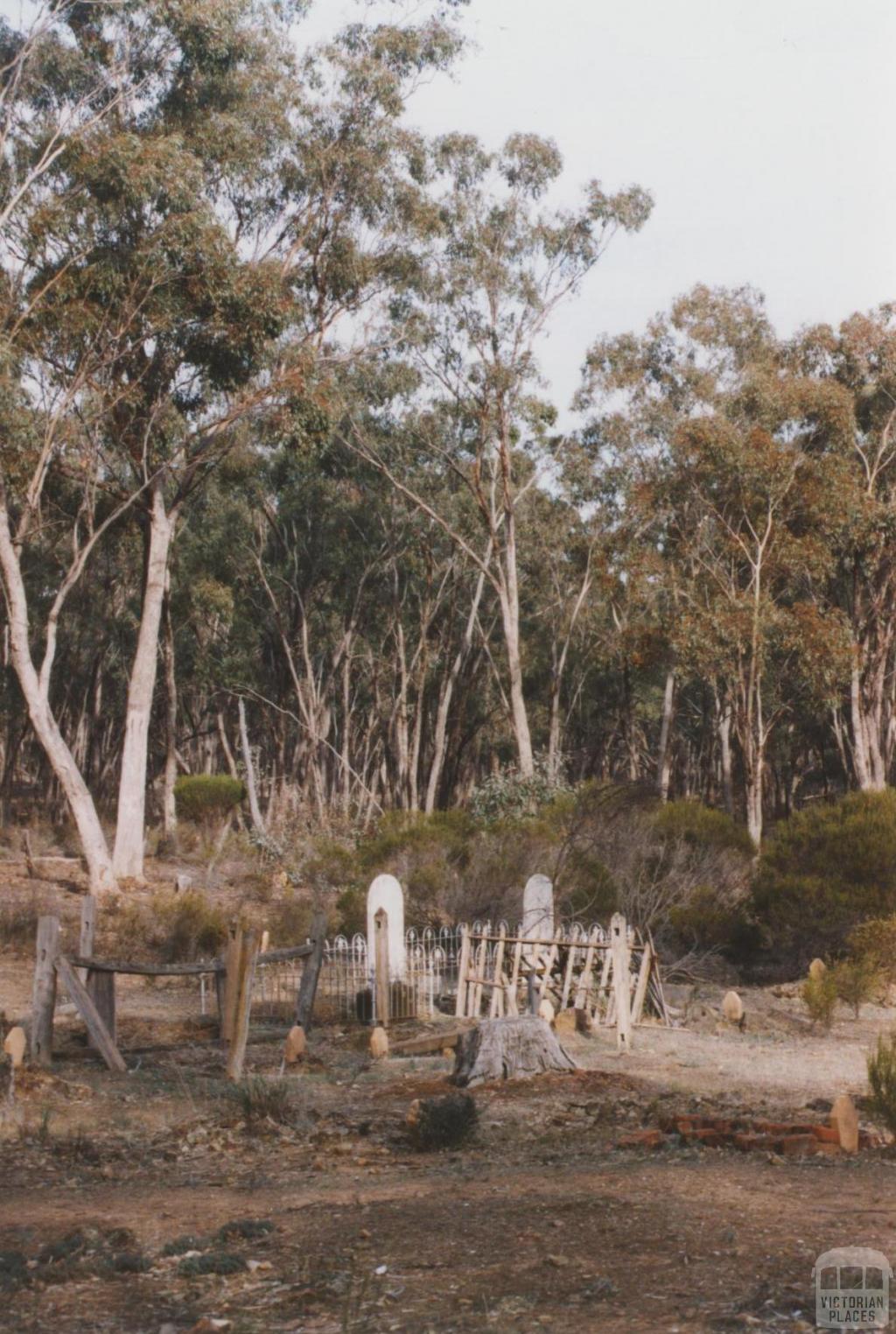 Waanyarra cemetery, 2010