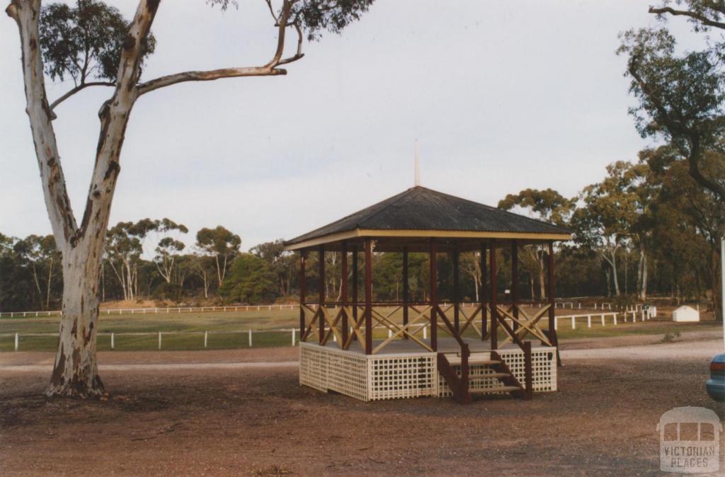 Bandstand (1886) and oval, Tarnagulla, 2010