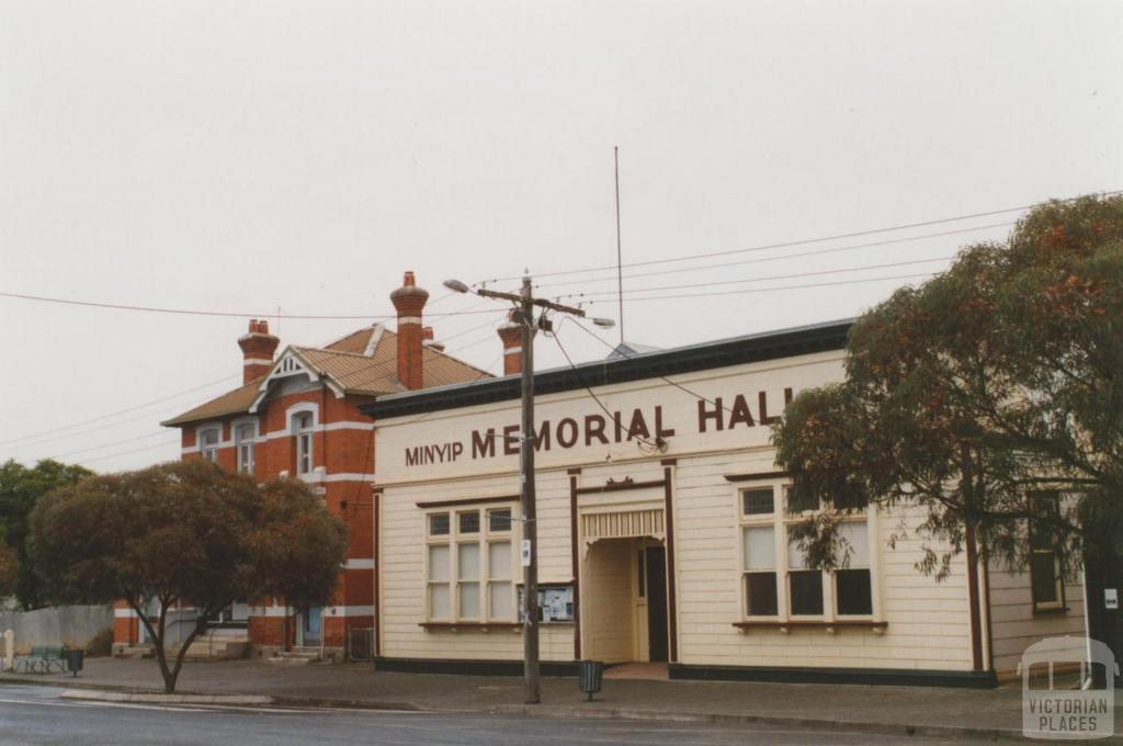 Minyip memorial hall, 2010