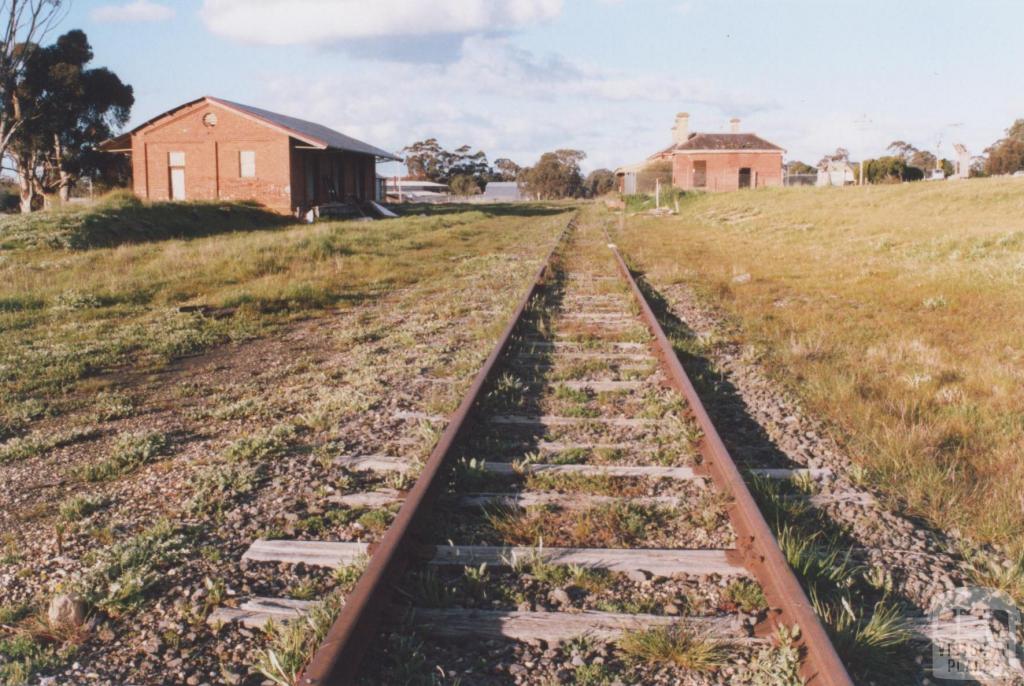 Railway Station, Avoca, 2010