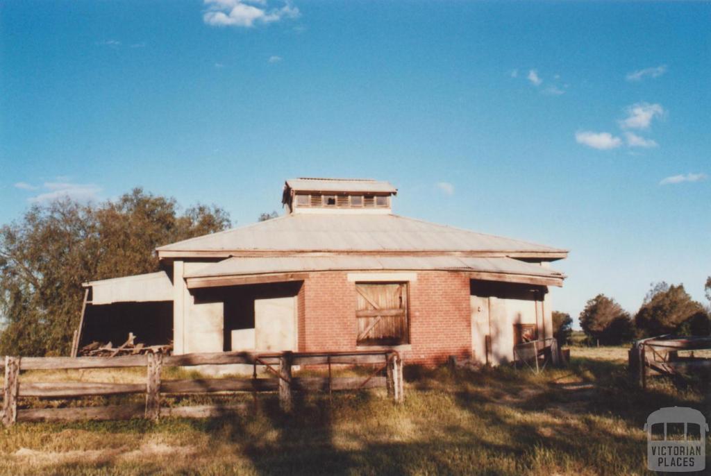 Former Cheese Factory, Tragowel, 2010