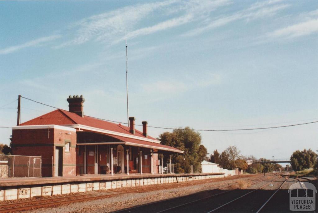 Railway Station, Kerang, 2010