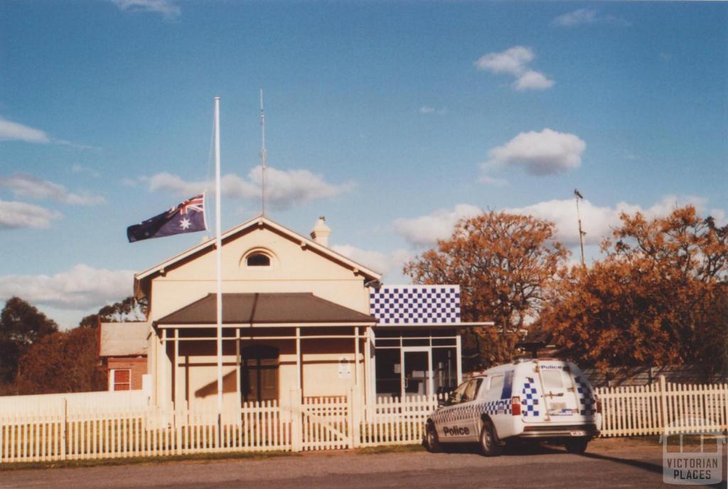 Court House and Police Station, Wedderburn, 2010