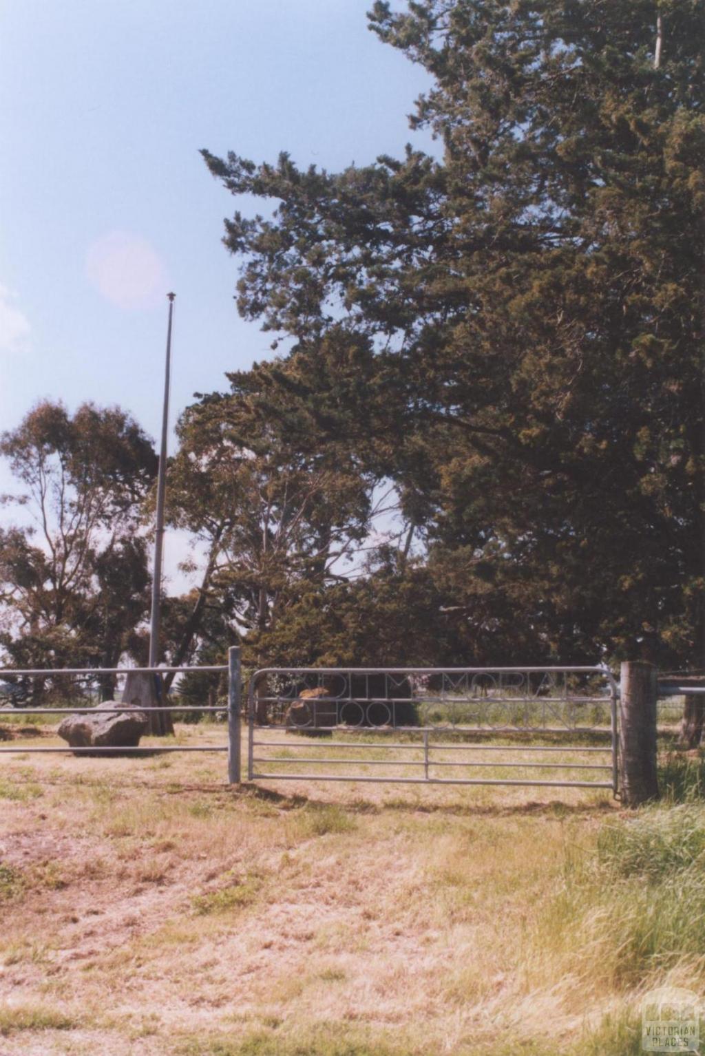 Memorial School Site, Ondit, 2010