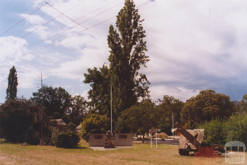 War Memorial, Nowa Nowa, 2011