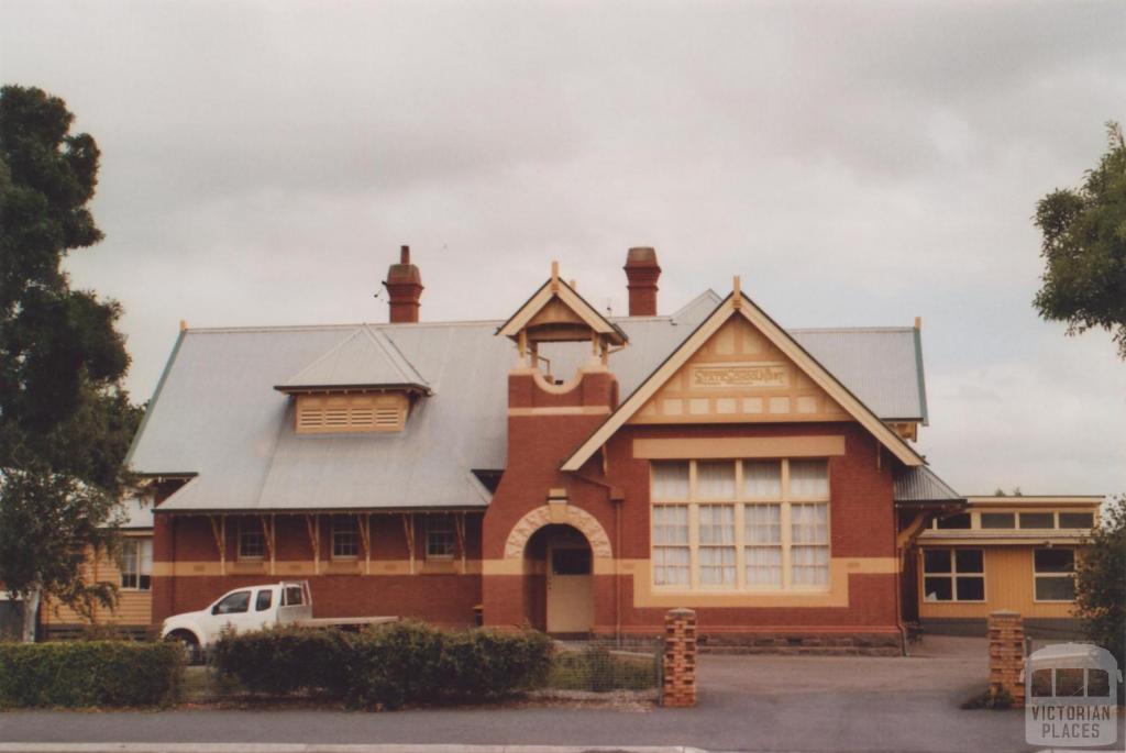 Primary School, Mortlake, 2011