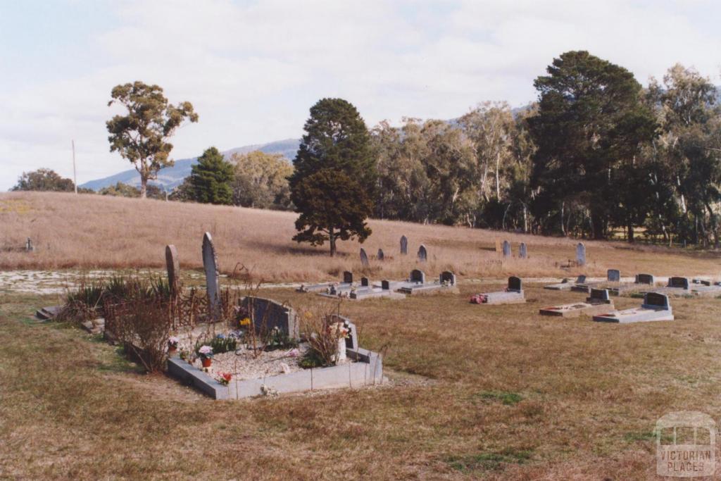 Cemetery, Gobur, 2011