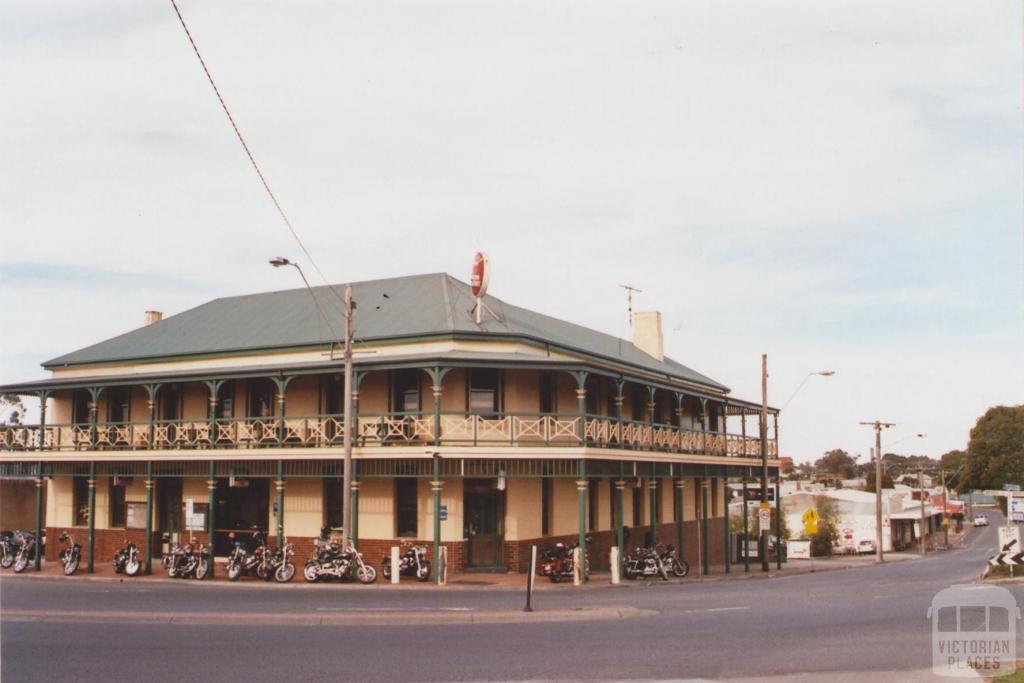 Austral Hotel, Korumburra, 2012