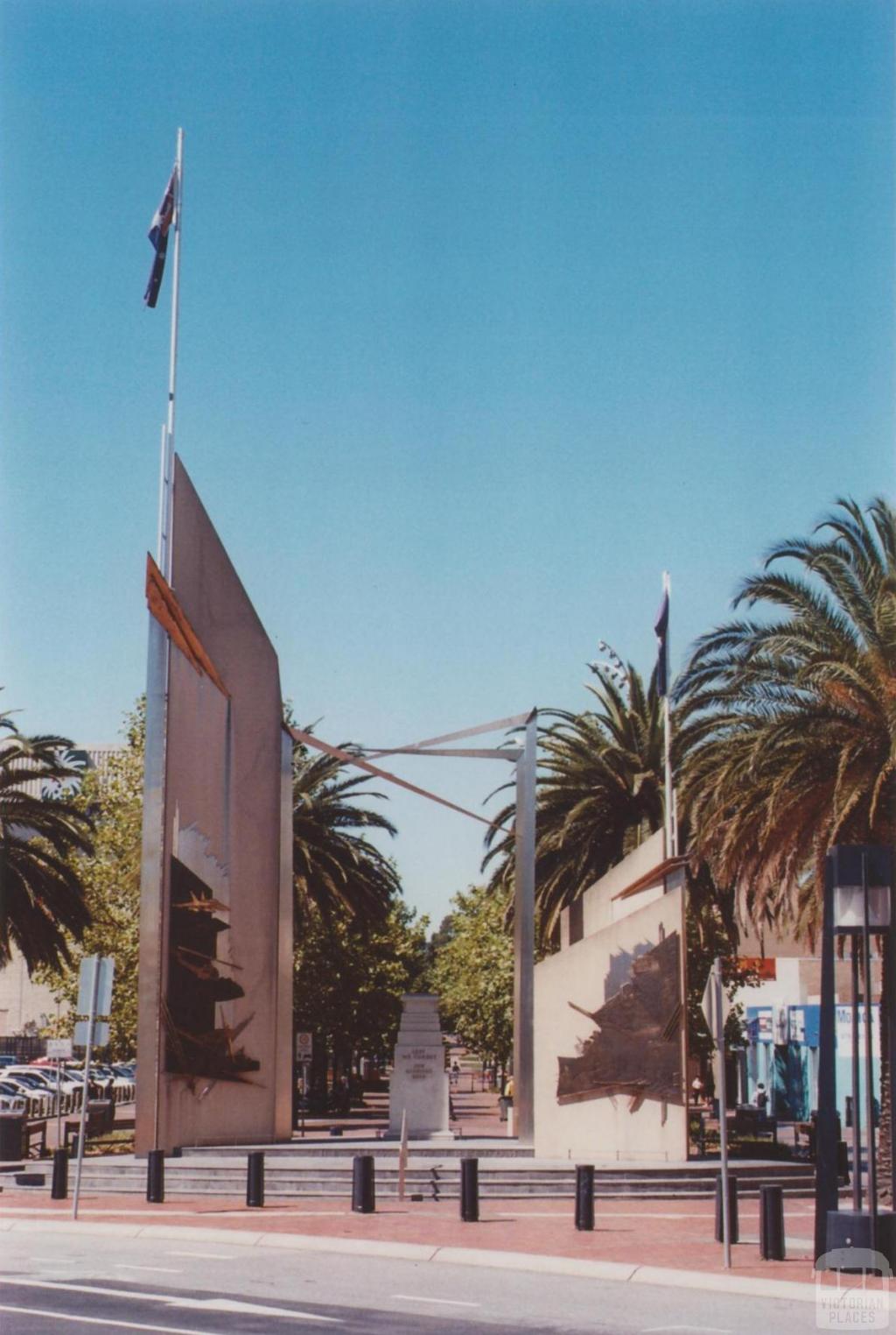 War Memorial, Dandenong, 2013