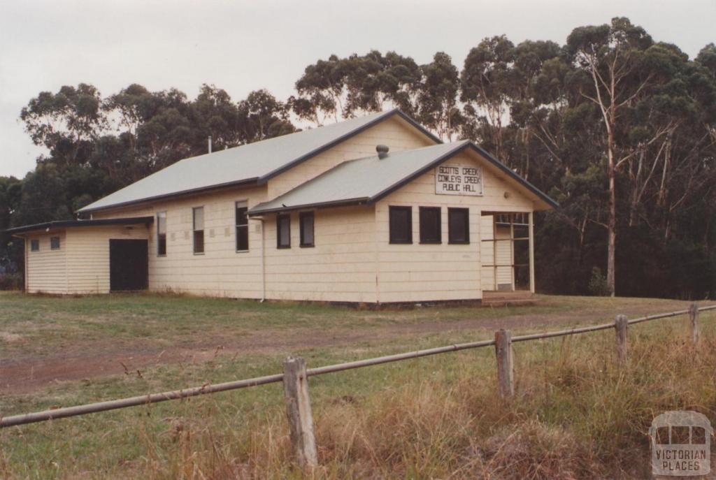 Scotts Creek and Cowleys Creek Hall, 2013