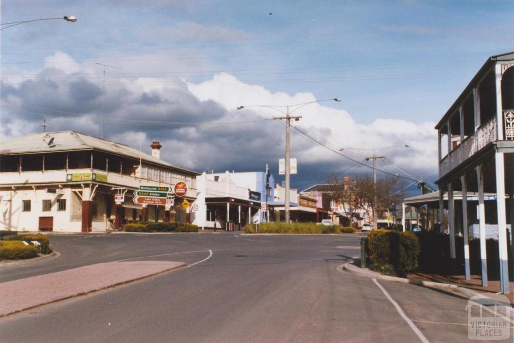 Main street, Alexandra, 2011