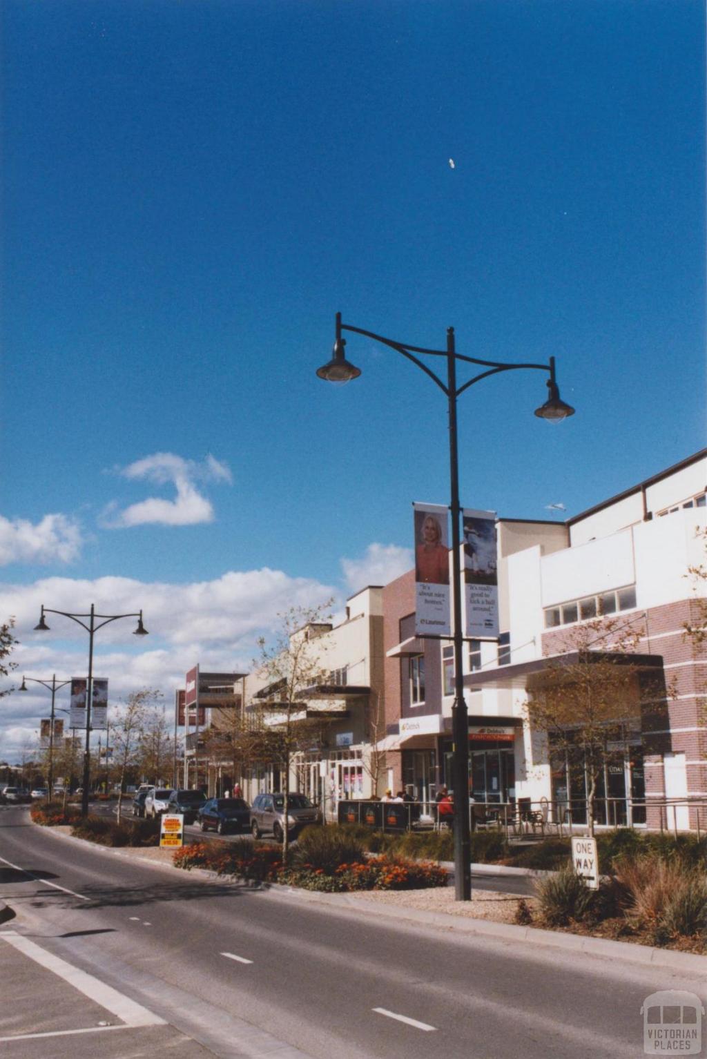 Laurimar Main Street, Doreen, 2011