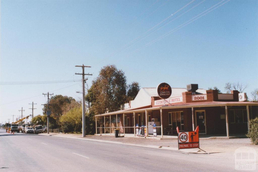 Main Street, Katunga, 2011