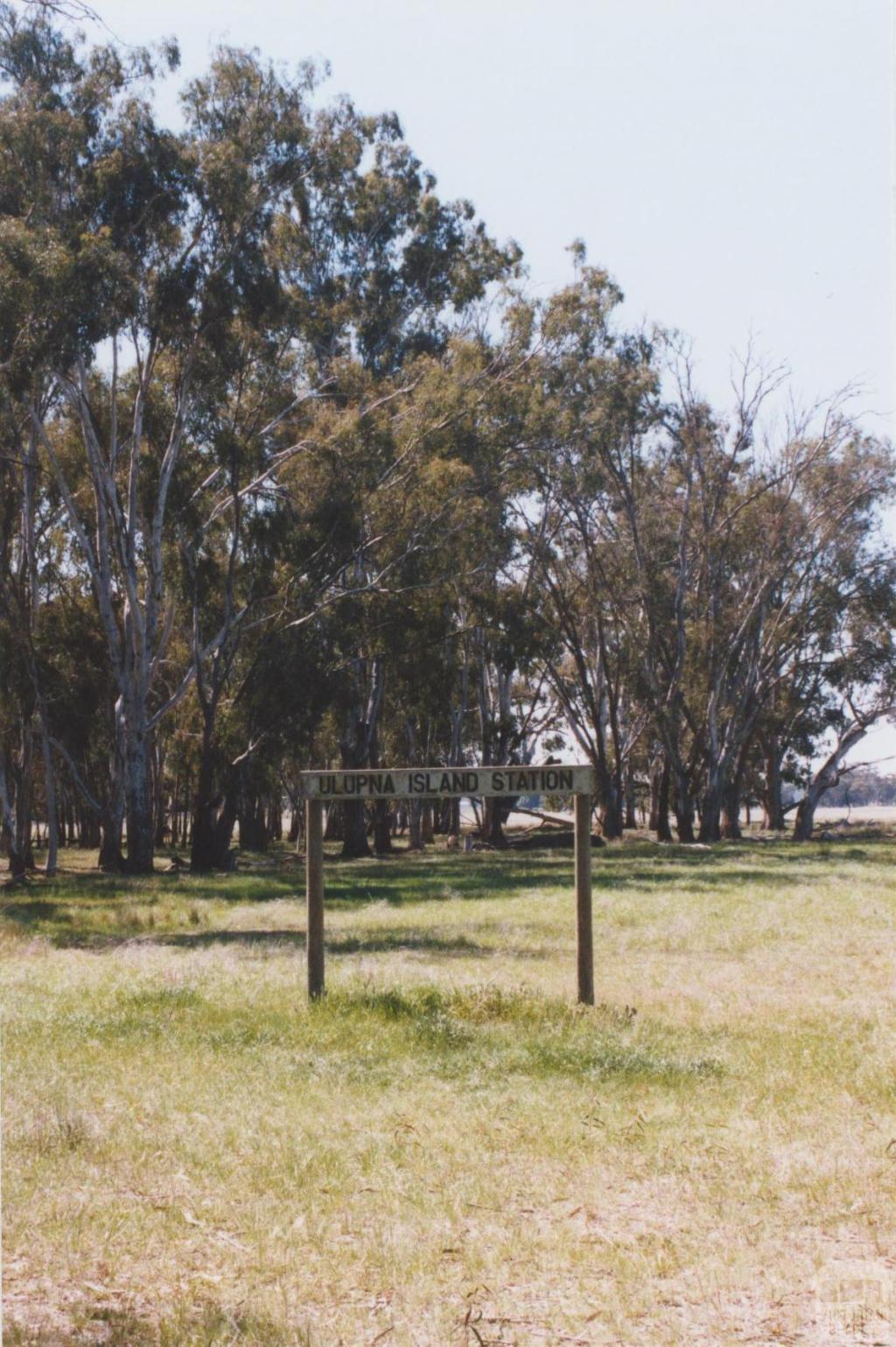 Ulupna Island Station, 2011