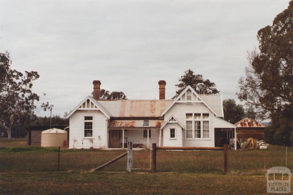 Former school, Balmattum, 2012