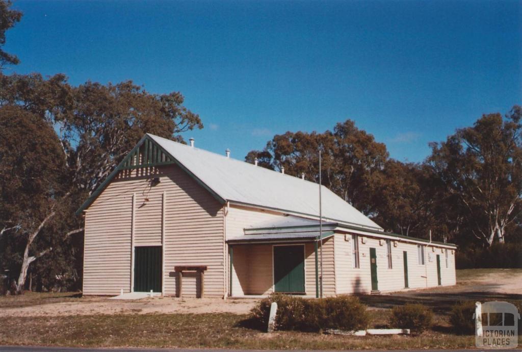 Public Hall, Lexton, 2012