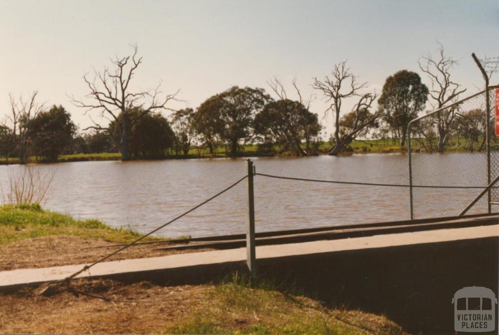 Wimmera River, Horsham, 1980