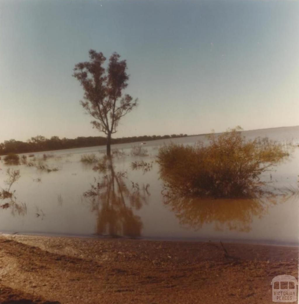 Lake Hindmarsh, Jeparit, 1980