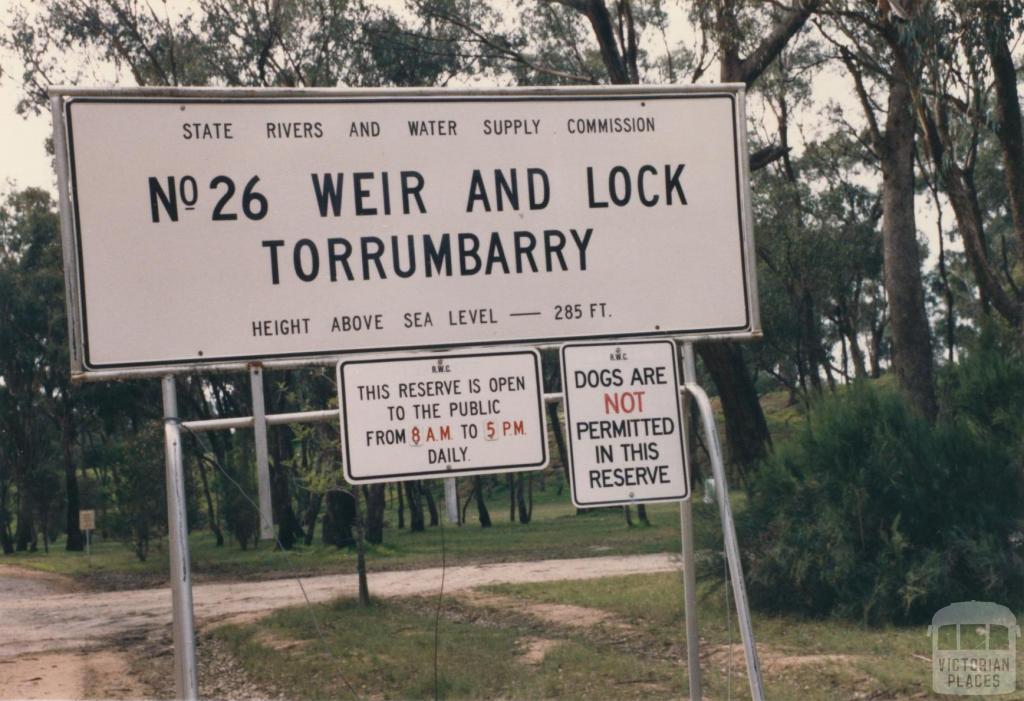 No 26 Weir and Lock, Torrumbarry, 1980