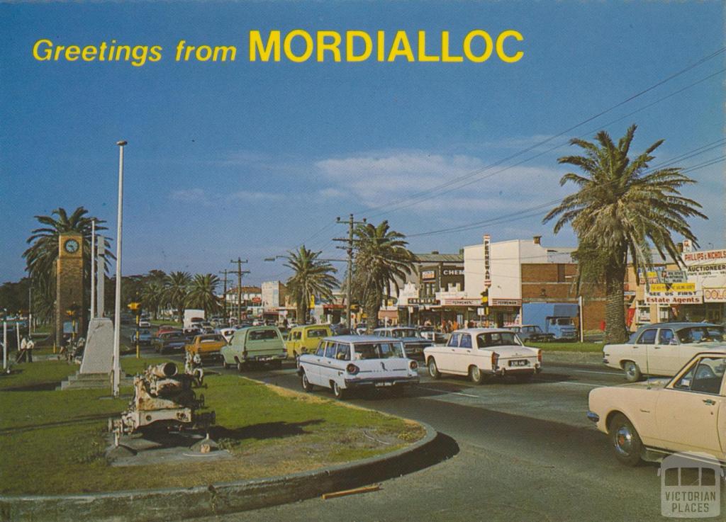 Mordialloc, popular bayside beach and holiday resort