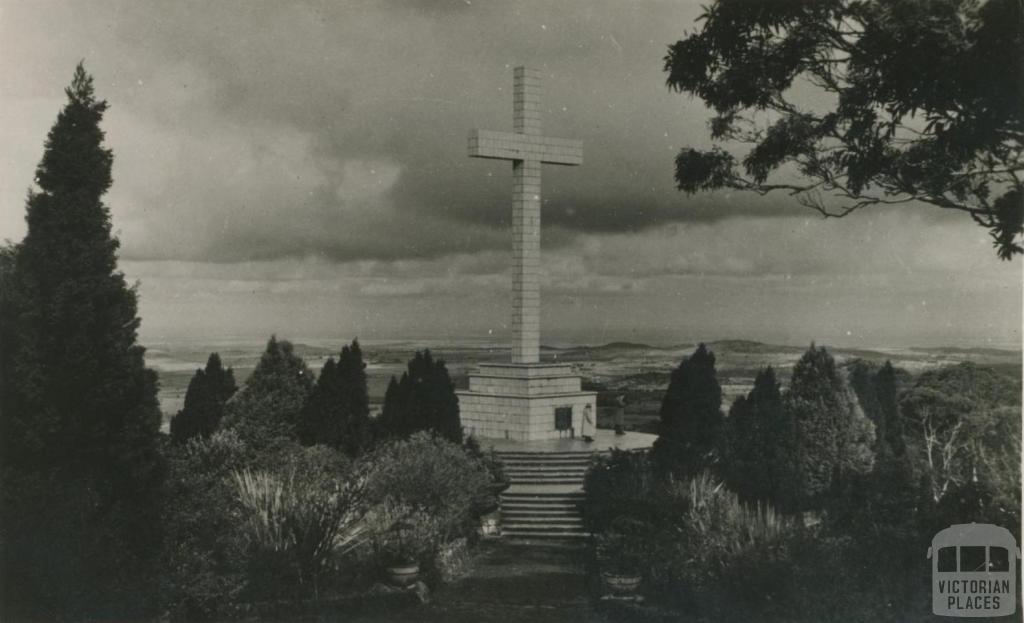 The Cross, Mount Macedon