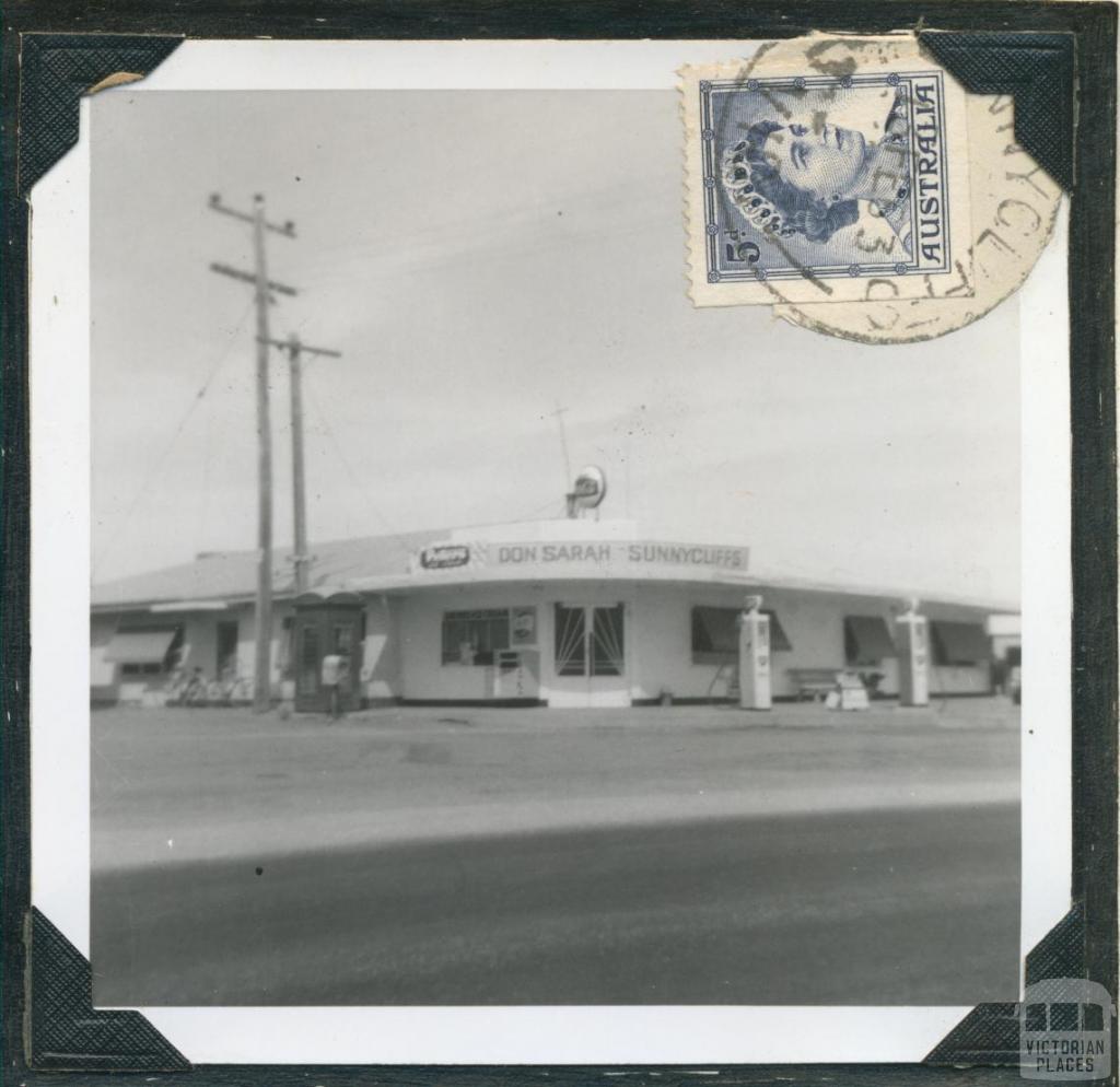 Sunnycliffs Post Office and General Store, 1964