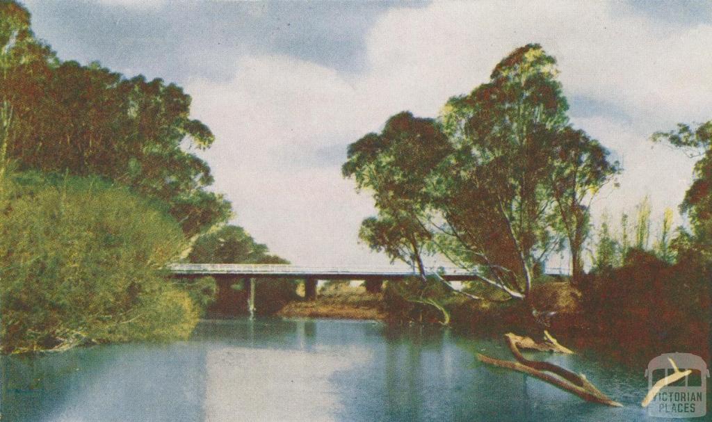 Thomson River, Sale, 1956