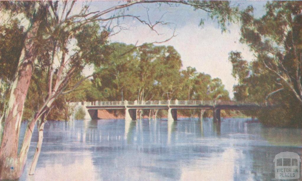 Goulburn River and Bridge, Shepparton