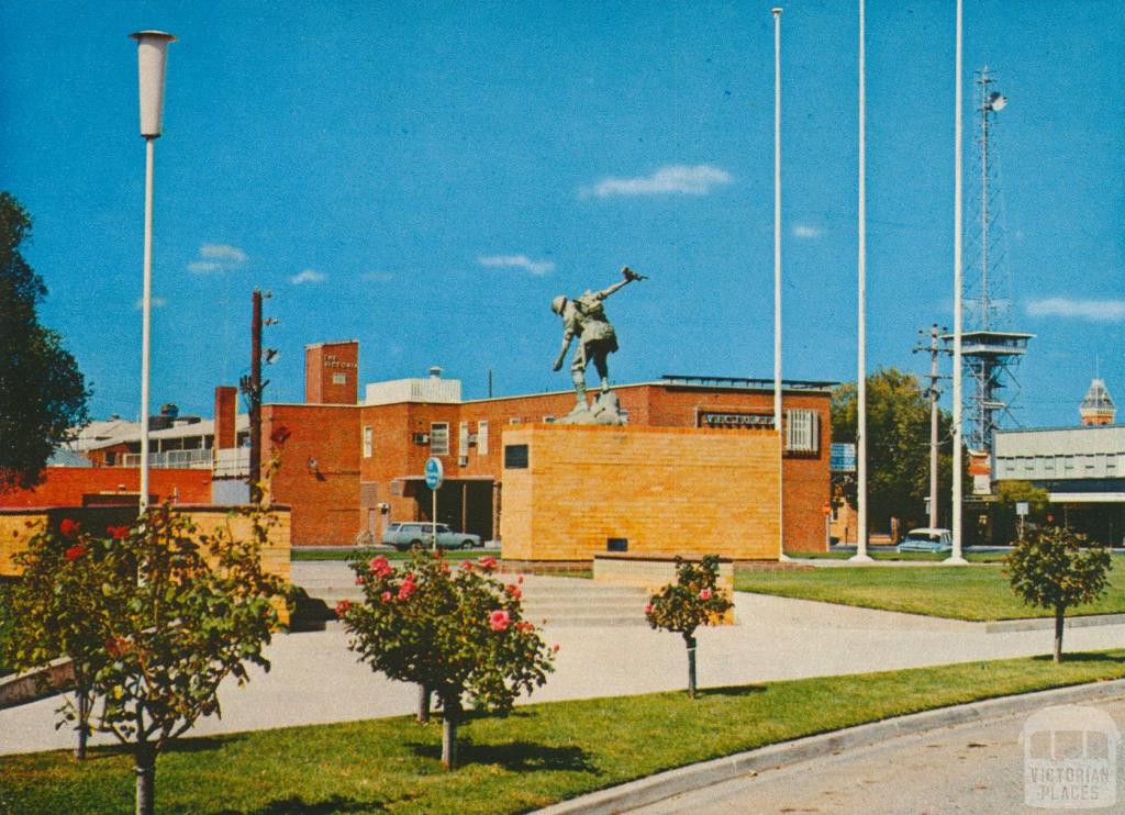 War Memorial and Tourist Tower in the background, Shepparton