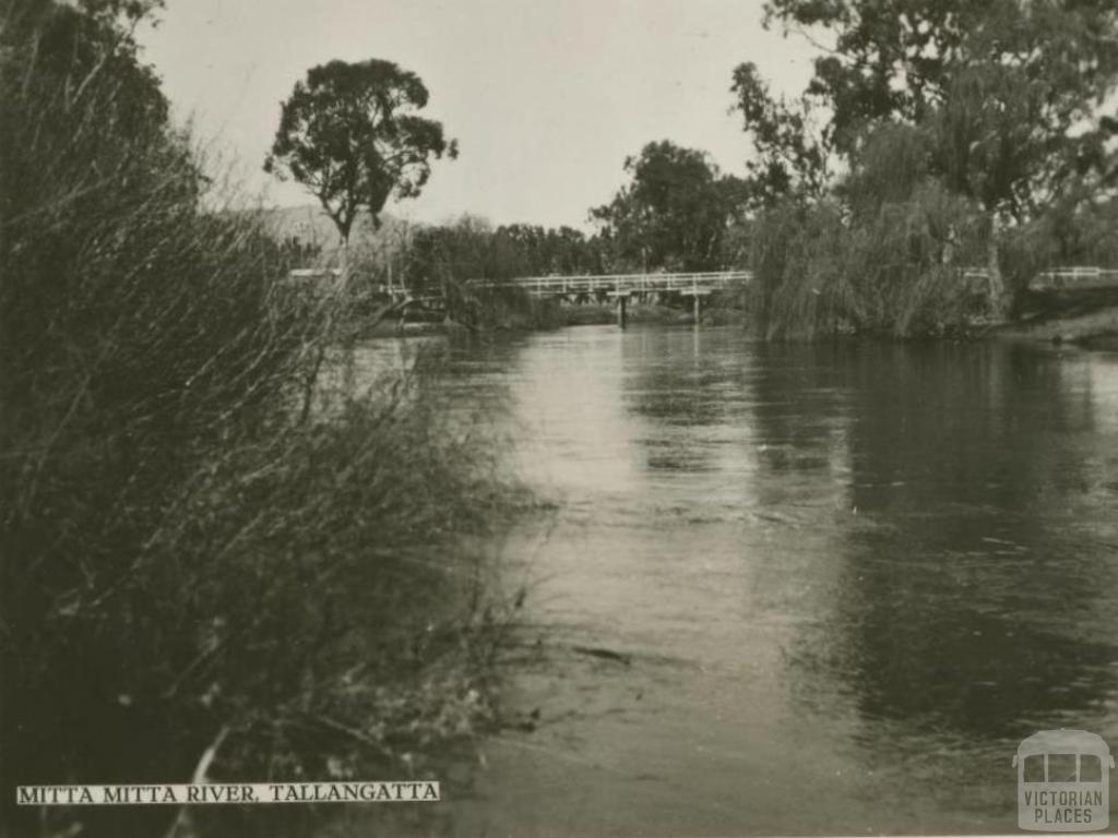 Mitta Mitta River, Tallangatta