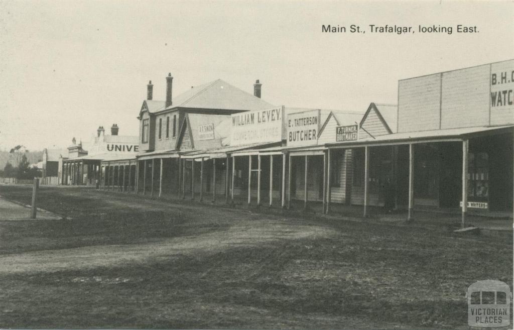 Main Street, Trafalgar, looking East