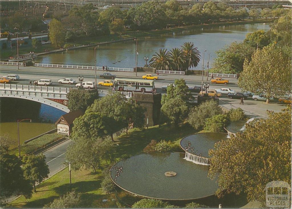 Princes Gate Fountain and Princes Bridge, Melbourne,