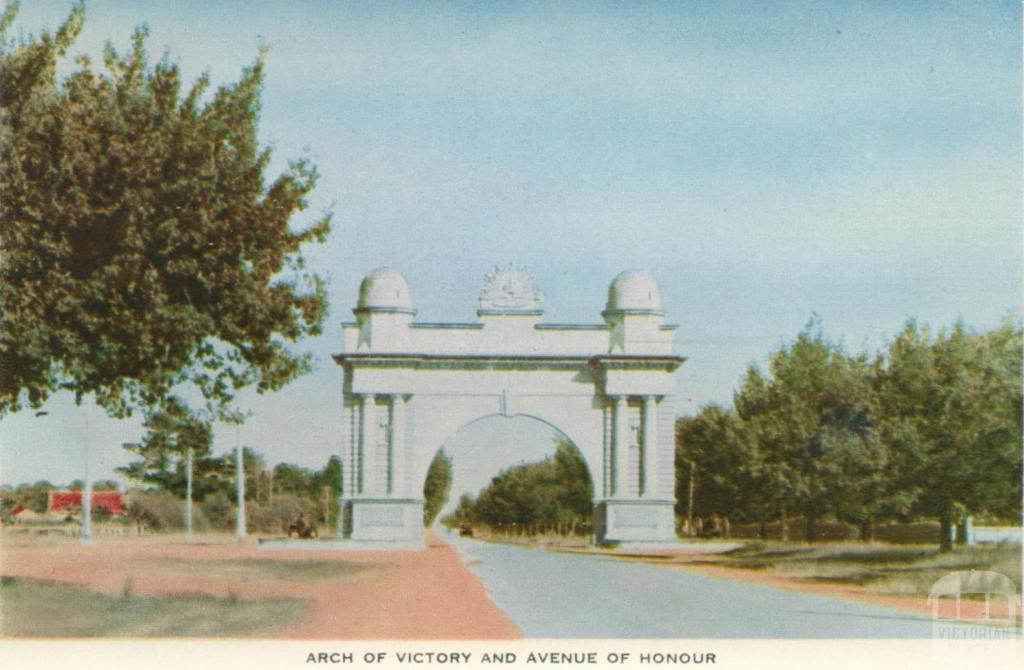 Arch of Victory and Avenue of Honour, Ballarat, 1958